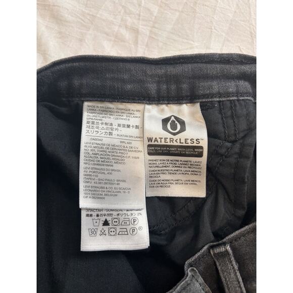 Levi's Women's Size 33 720 High-Rise Super-Skinny Jeans, Distressed Cyber Grunge - Picture 5 of 8